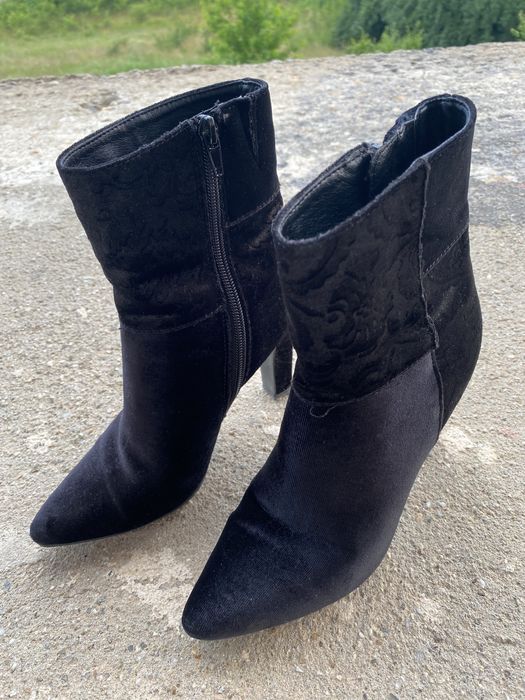 Дамски обувки на ток