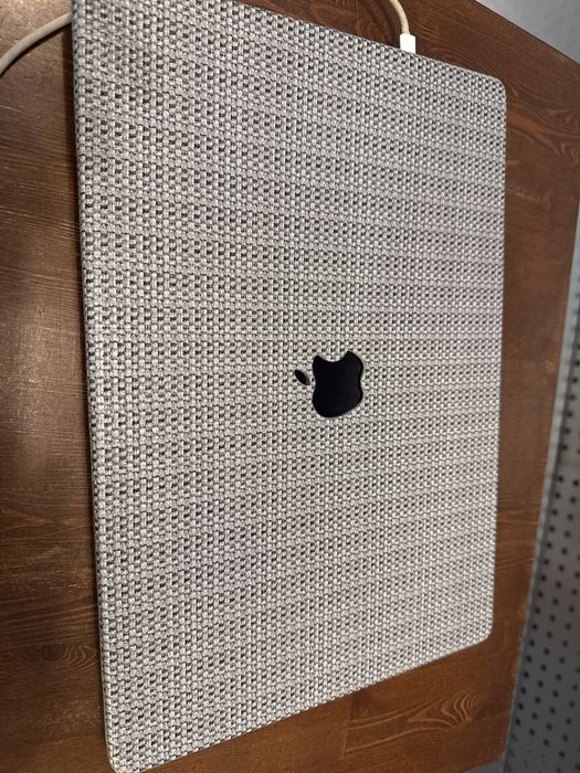 Macbook 16 m1pro 2021