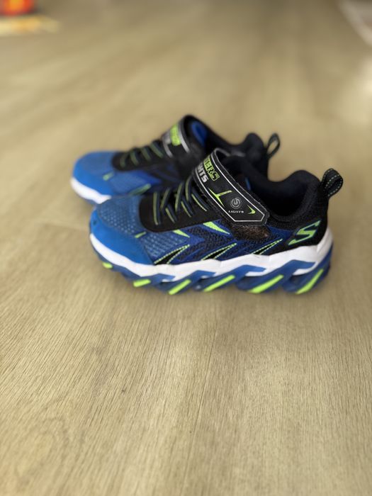 Vand sketchers 28(17,5 aprox)