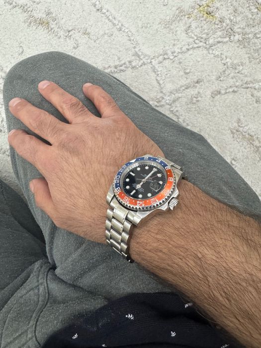 Продам наручные часы б/у 35000 Алматы