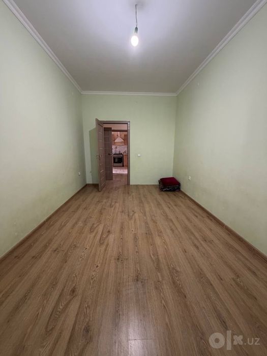 Срочно продаються 2 х комн кварт в Самаркан в массиве Карасув