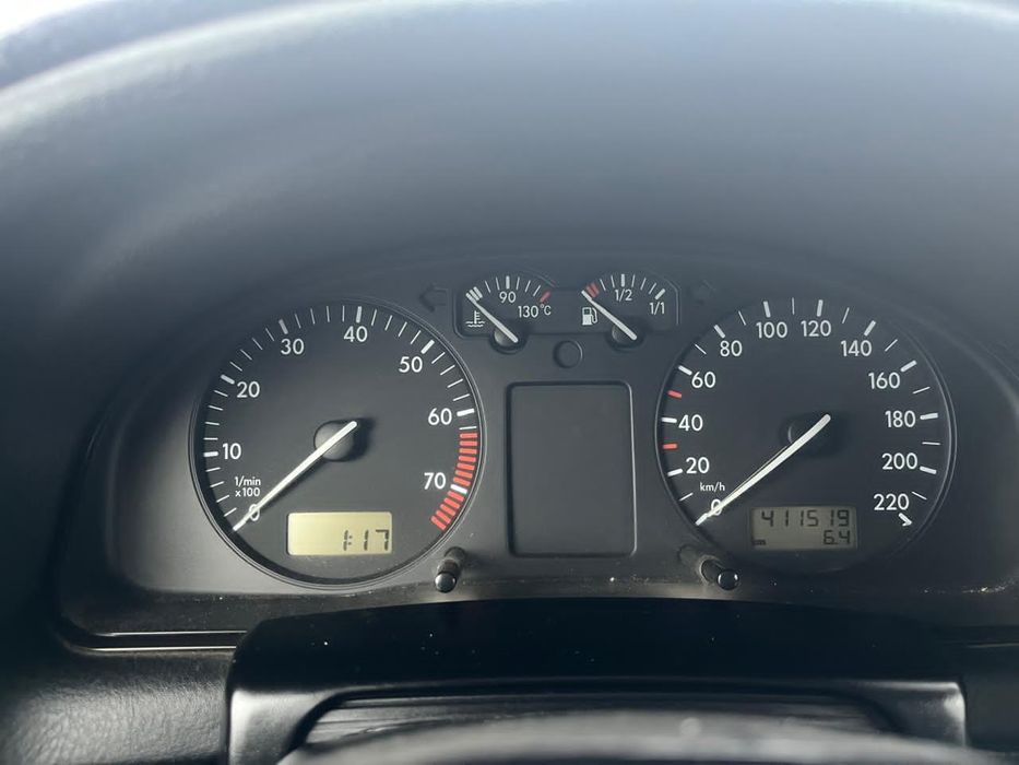 Продам автомобиль VOLKSWAGEN PASSAT