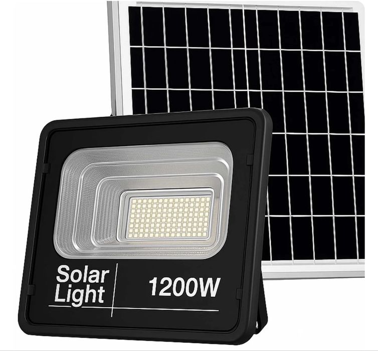 Proiector cu panou solar