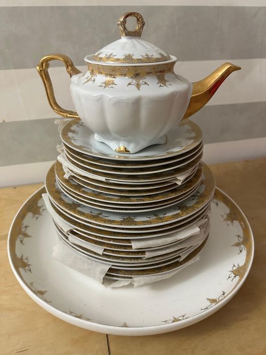 Срочно Продаю посуди