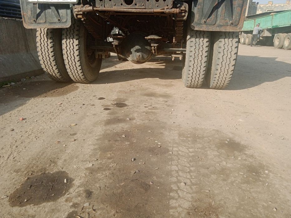 Zil 130 kvadrat samasval srochni sotiladi