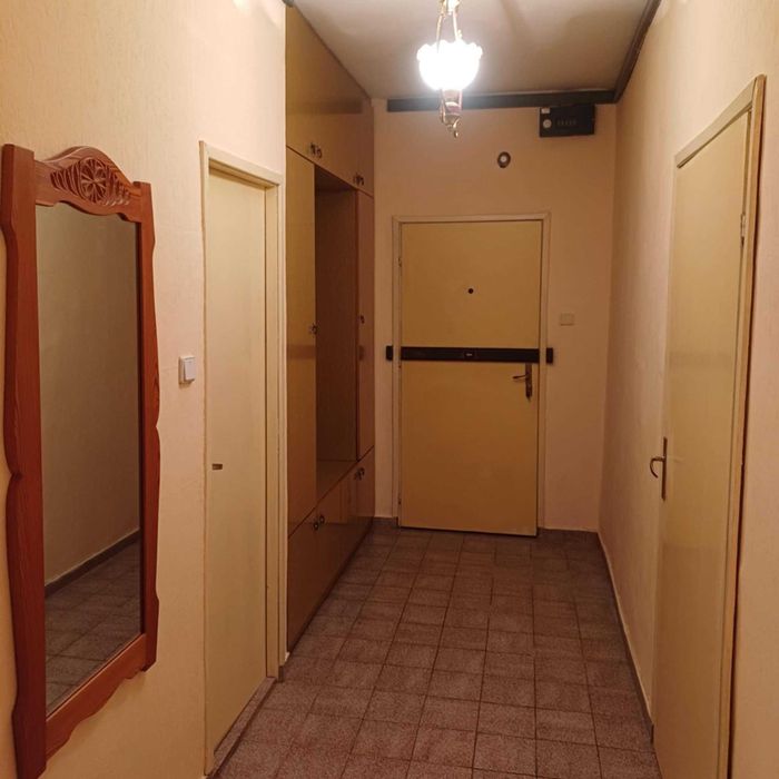 Дава се под наем Четиристаен апартамент в Пловдив, Тракия - 92 кв.м за 750 € - Снимка #5