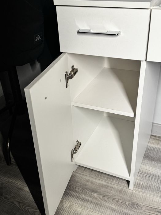 Туалетный столик БУ