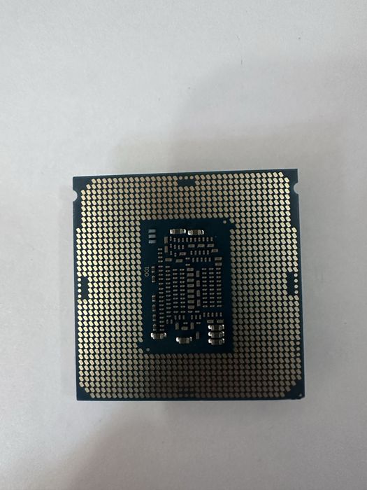 Процессор i3-8100