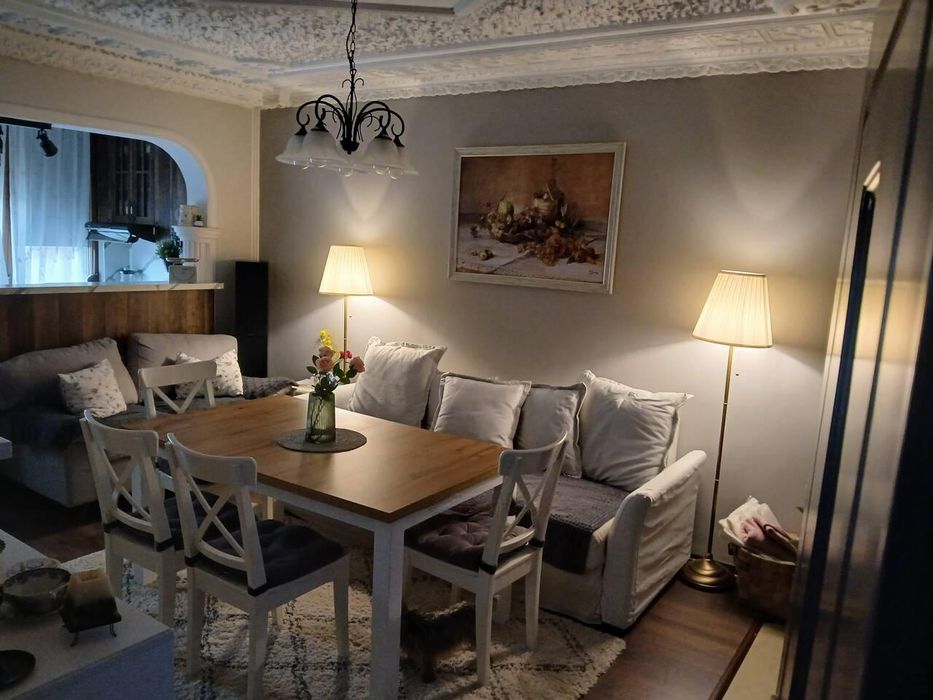 Продава се Четиристаен апартамент в Бургас, Меден рудник - зона А - 90 кв.м за 2189 €/кв.м - Снимка #1