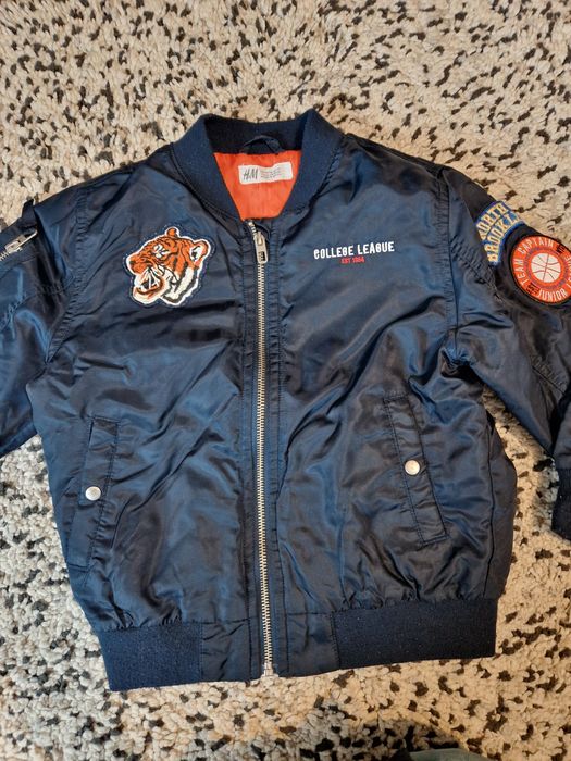 Lot haine,  masura 110, 4-6 ani. Geacă colege H&M, pijama nouă cu etic