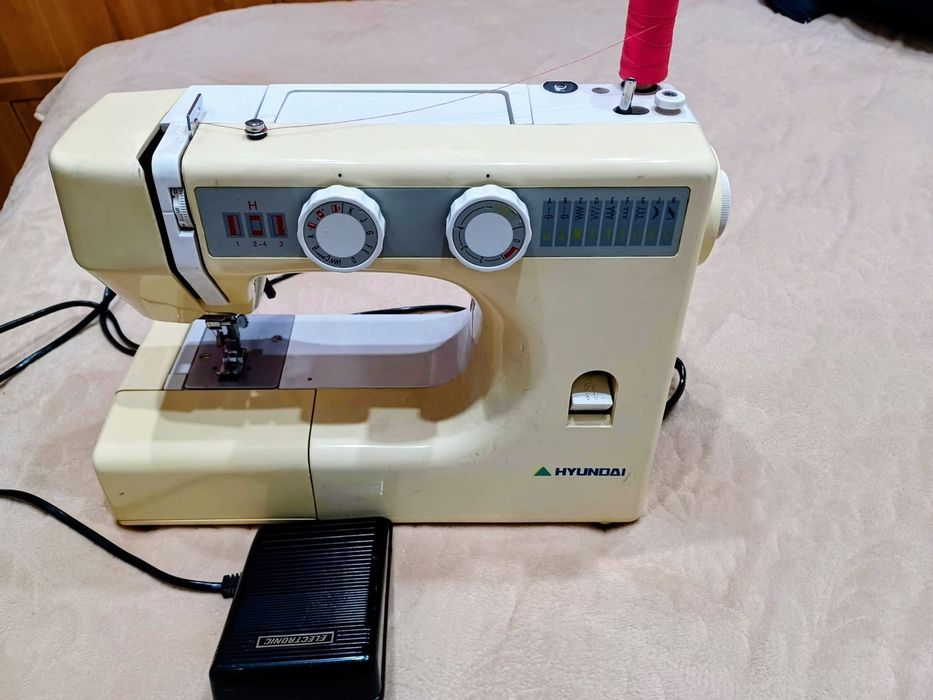 Masina de cusut electrica
