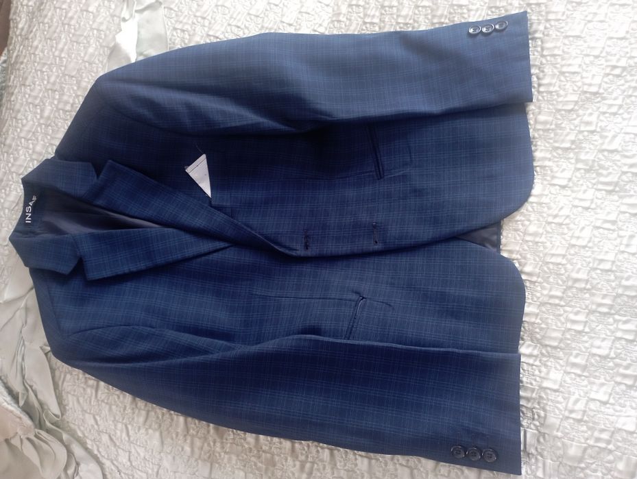 Продам школьный пиджак