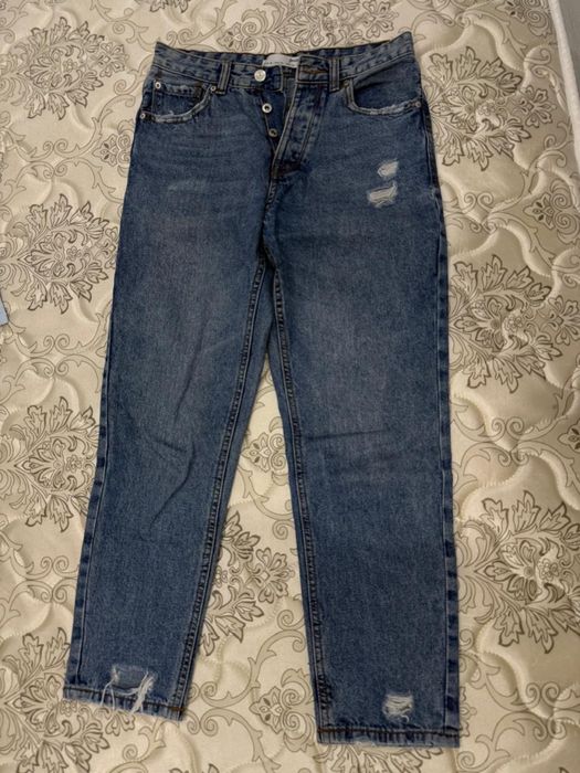 Продам женские джинсы