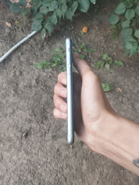 Продам iPhone 6s 64GB