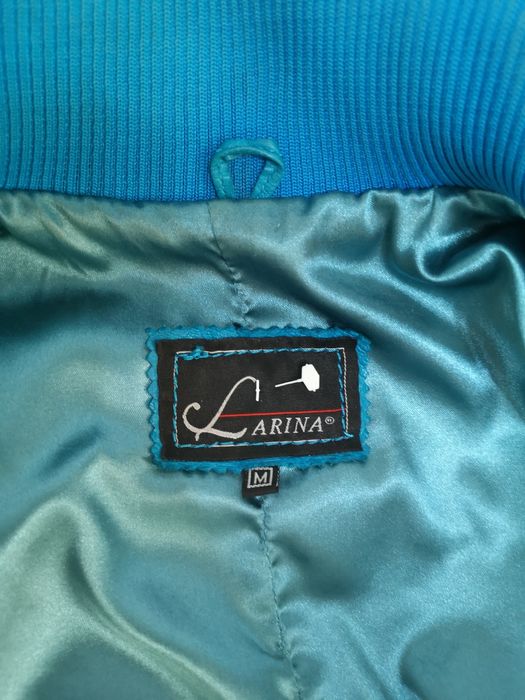 Яркая женская кожаная куртка, размер S-M