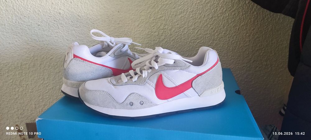 Оригинални маратонки Nike Venture