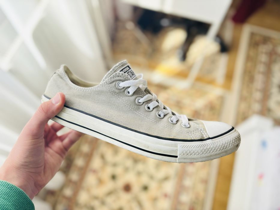Converse (mărimea 43)