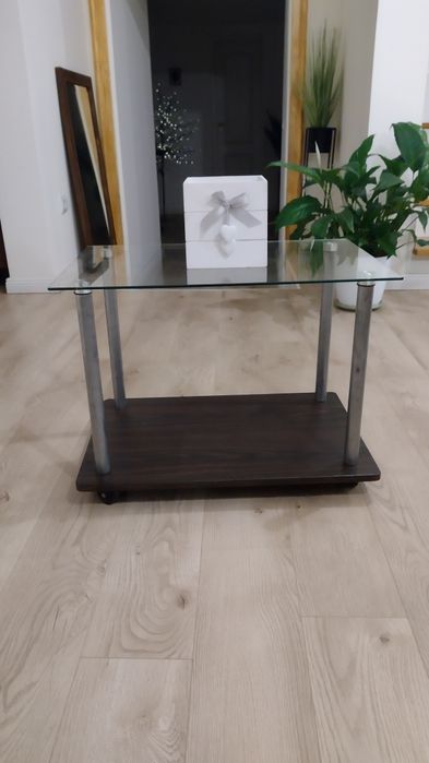 Măsuță de cafea din sticlă