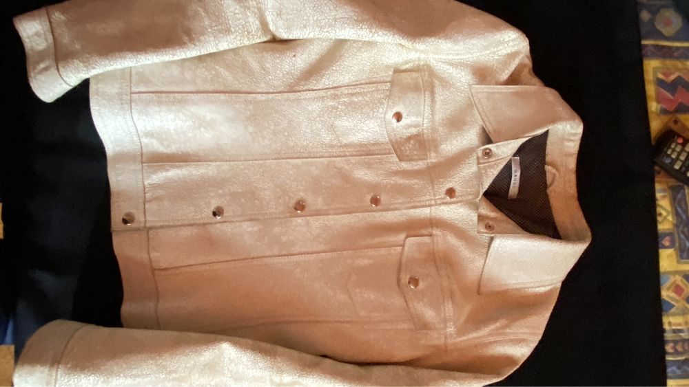 Gaudi -2 броя нови якета естествена кожа и Casidi естествена кожа