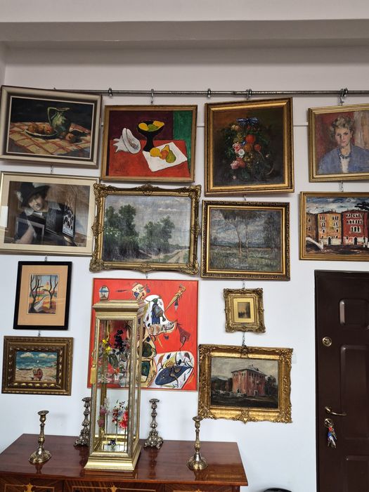 Lichidez colecție personală de aproximativ 300 de tablouri