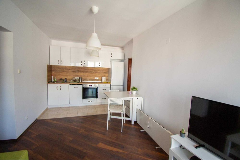 Дава се под наем Двустаен апартамент в София, Хладилника - 60 кв.м за 450 € - Снимка #4