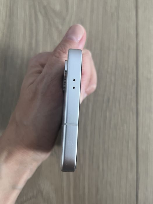 Продам Samsung S24