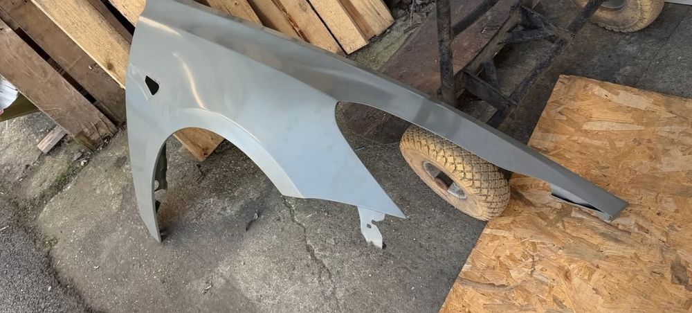 Aripa dreapta Tesla model 3