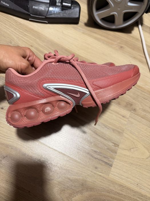 Adidasi Nike noi,39