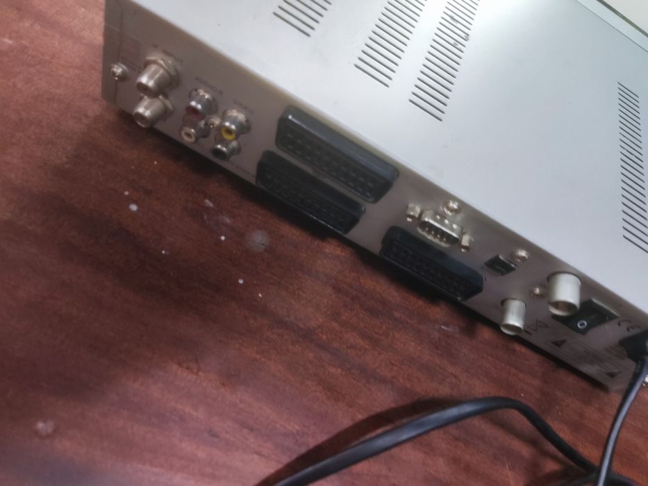 Video kasetta sotiladi