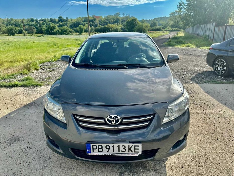 Toyota Corolla 1.4 D-4D 90кс 2009.г Обслужена работещ климатик нови гуми !