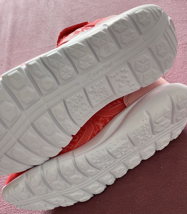 Adidasi/ trainers Decathlon 33