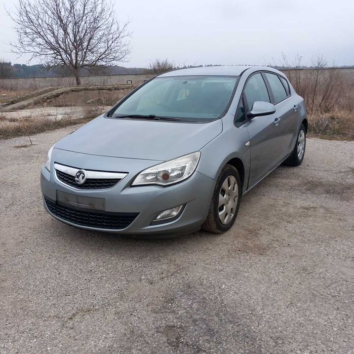 Опел Астра J 1,3 дизел 5-врати сива/Opel Astra J A13DTE 2010г на части