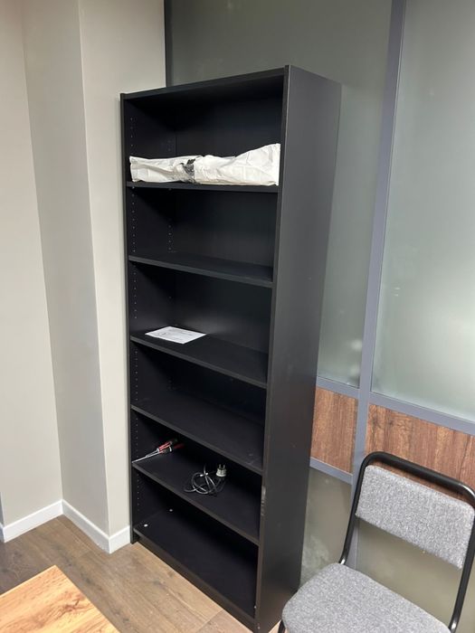 Продаю мебель для офиса