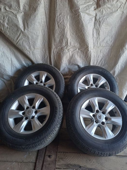 Продам комплект дисков с шинами на ТЛК Прадо 150