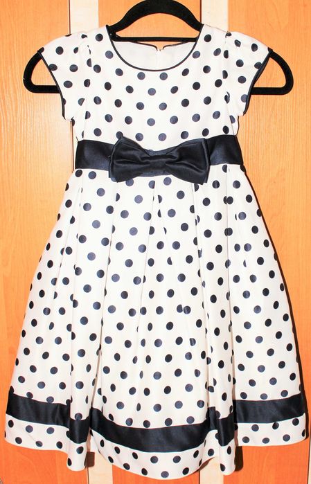 Платье белое новое детское - 2 500 тенге