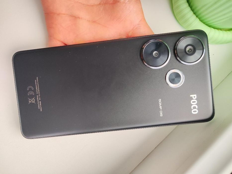Poco F6 12/512гб
