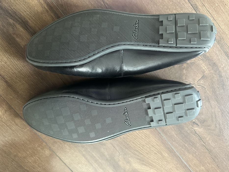 Clarcks piele, noi