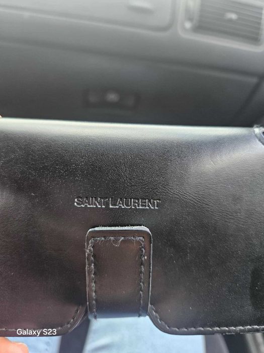 Продават се очила SAINT LAURENT оригинални състояние използвано