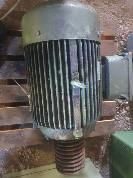 Motoare electrice 22 kw si 27 kw la 1400 turati/ min