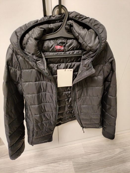 продам куртку PULL BEAR , бренд,новая, недорого