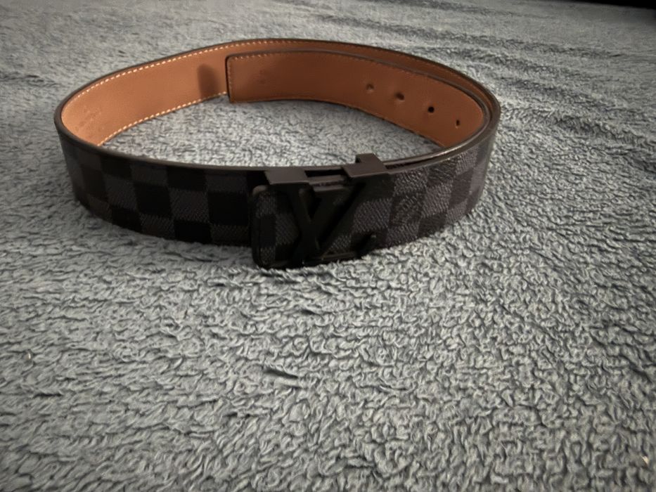 Curea lv (conditia se vede in poze)