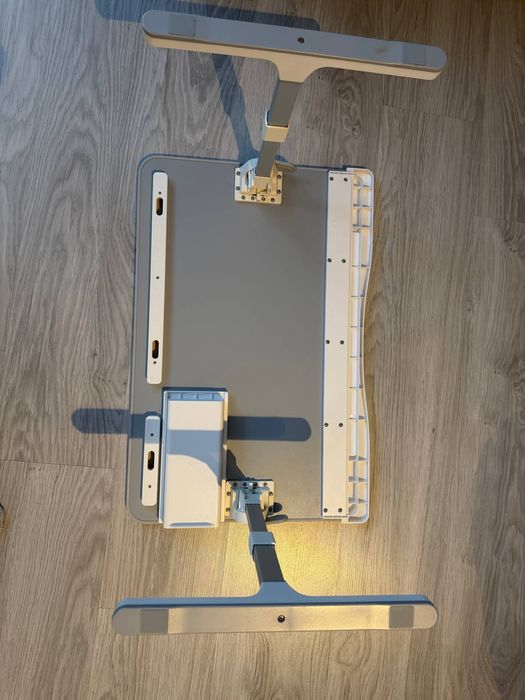 Столик переносной для ноутбука