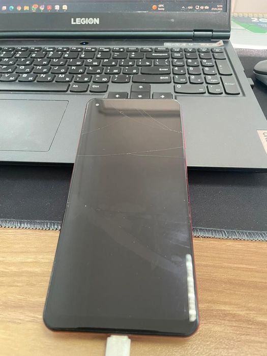 Продам телефон Samsung galaxy 21s.