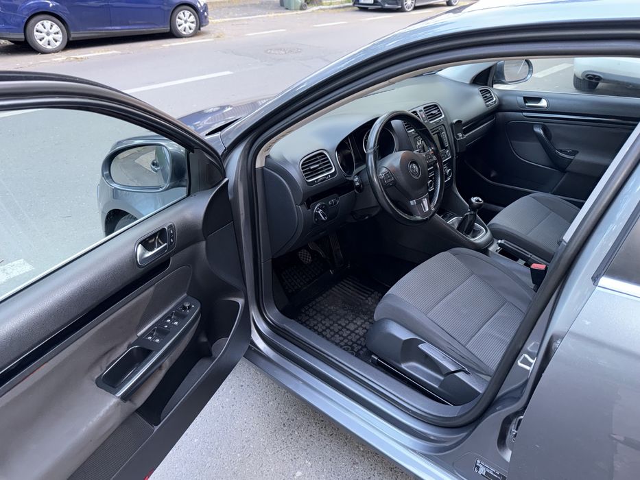 VW Golf 6 Break 1.6 TDI BlueMotion Navi ,Climatronic,Start-Stop 2010