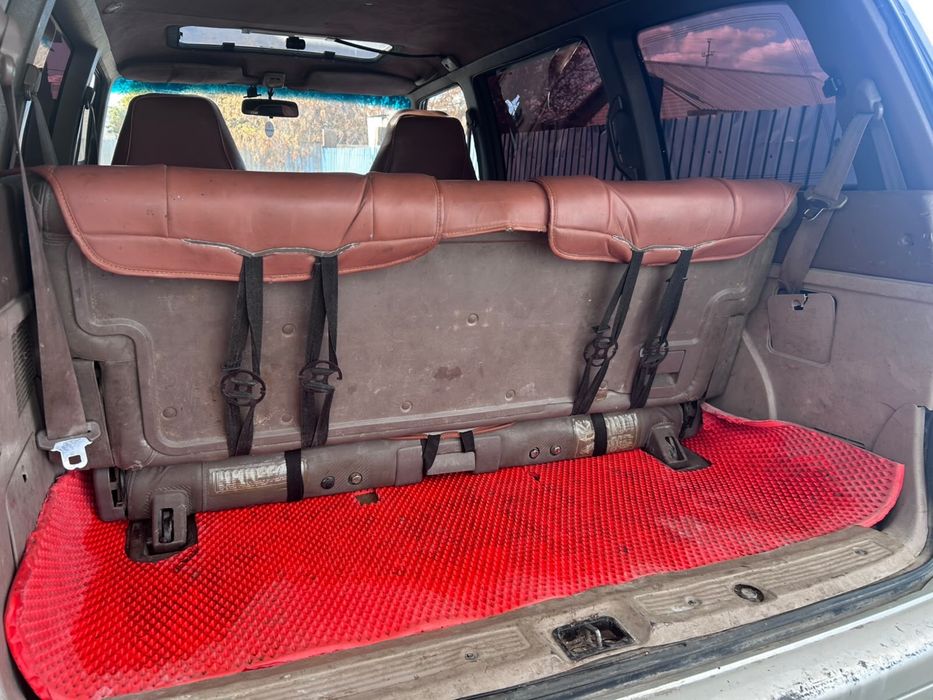 Продам мазду на полном ходу автомат.