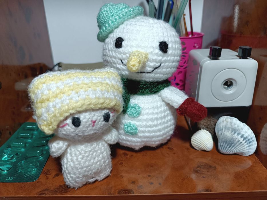 Вязанная игрушка  снеговик Сновфол
