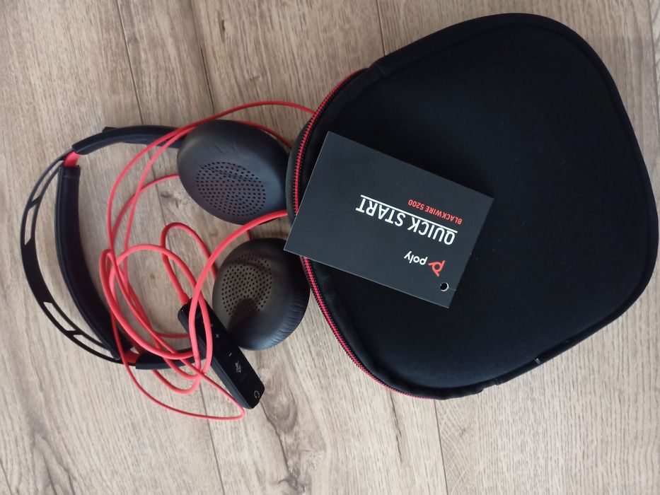 Casti Plantronics call center