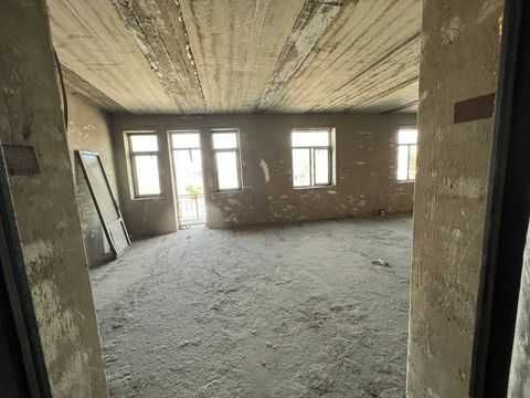 Ko`p qavatli uydagi turar joy