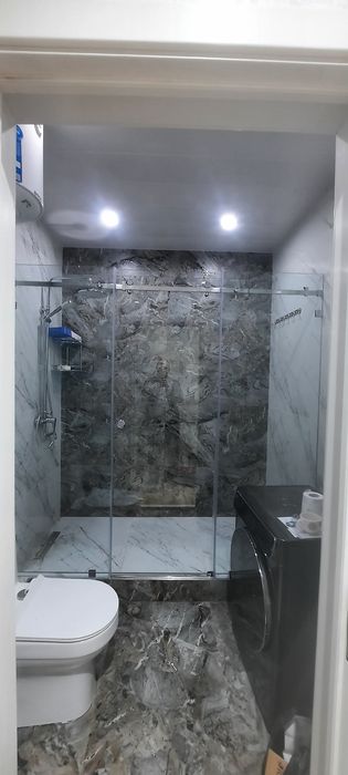 Душевые кабины из стекла 10мм