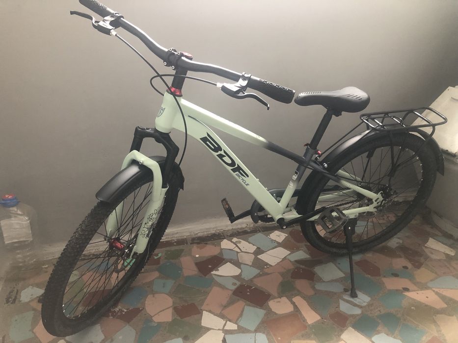 Новый велосипед. Подойдёт для всех.